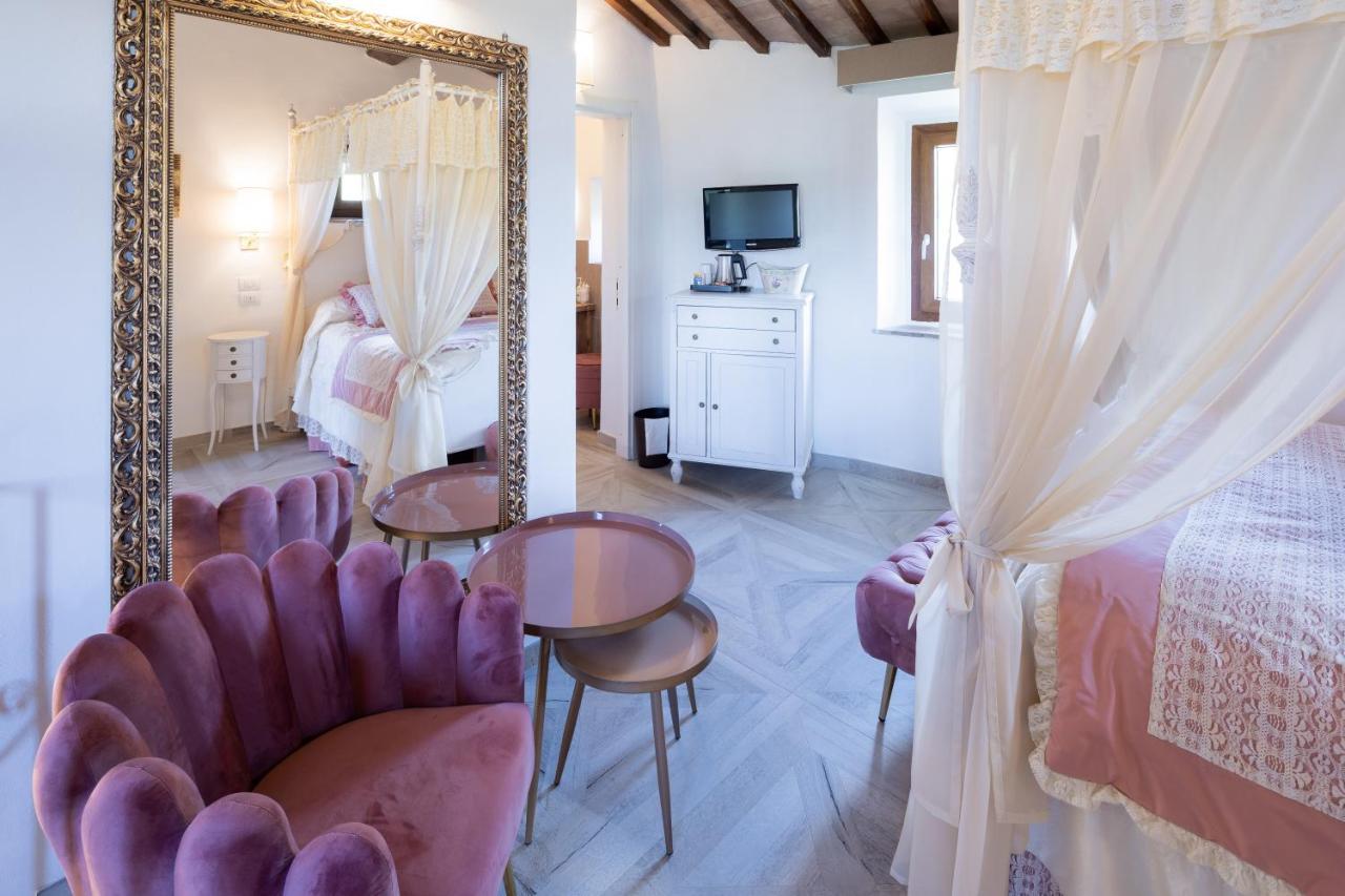 Il Castelluccio Country Resort Restaurant & Spa 바르베리노 디 무겔로 외부 사진