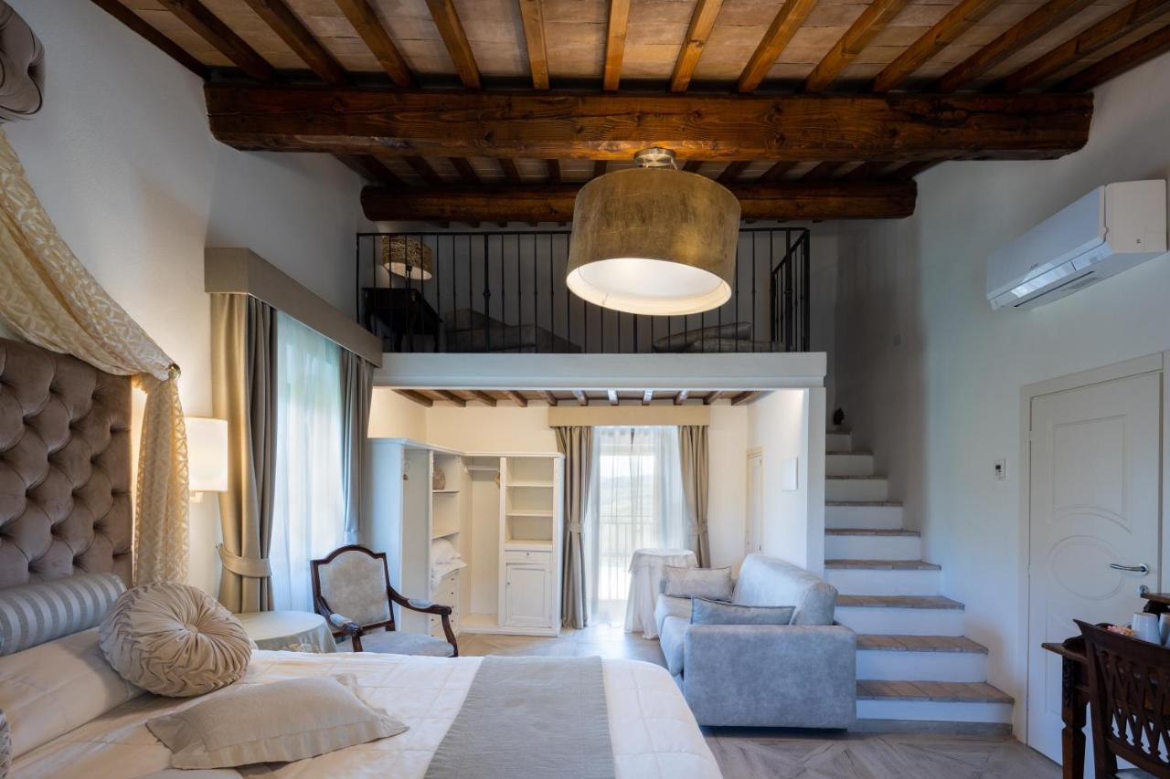 Il Castelluccio Country Resort Restaurant & Spa 바르베리노 디 무겔로 외부 사진