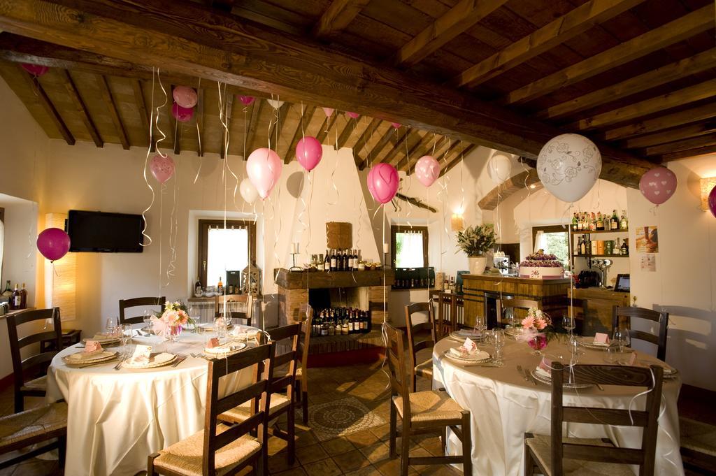 Il Castelluccio Country Resort Restaurant & Spa 바르베리노 디 무겔로 외부 사진