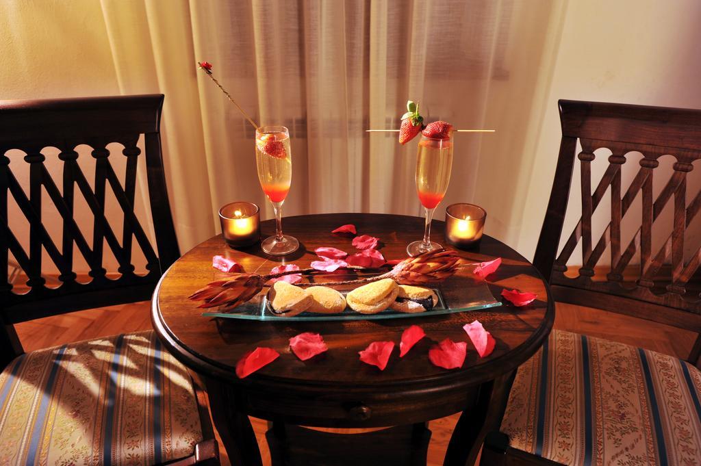 Il Castelluccio Country Resort Restaurant & Spa 바르베리노 디 무겔로 외부 사진