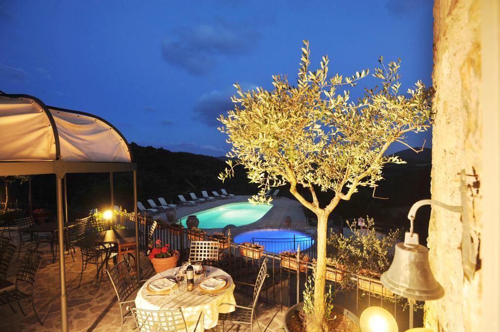 Il Castelluccio Country Resort Restaurant & Spa 바르베리노 디 무겔로 외부 사진
